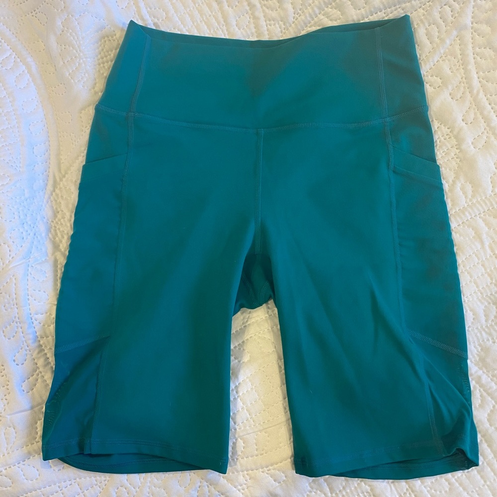 Powerhold Fabletics biker shorts